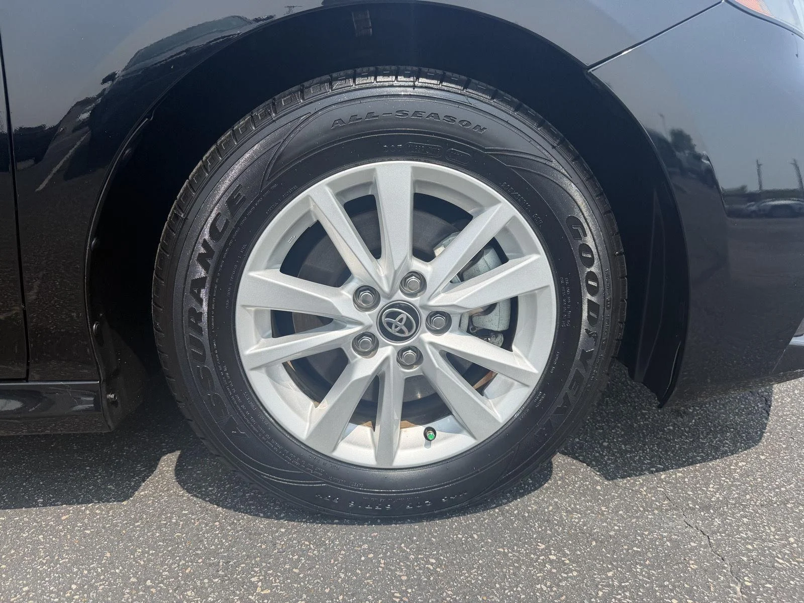 Used 2025 Midnight Black Metallic Toyota LE image 9