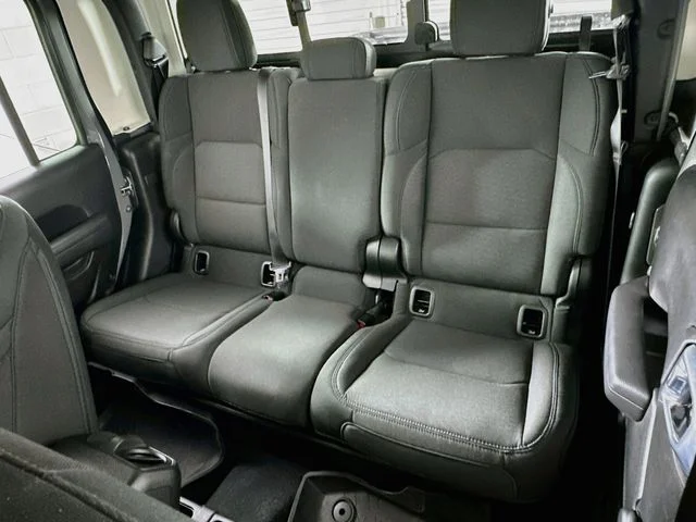 Certified Pre-Owned 2022 Jeep Gladiator Willys