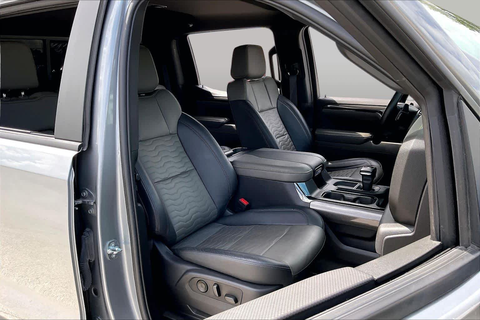 Used 2023 STERLING GRAY METALLIC Chevrolet ZR2 image 9
