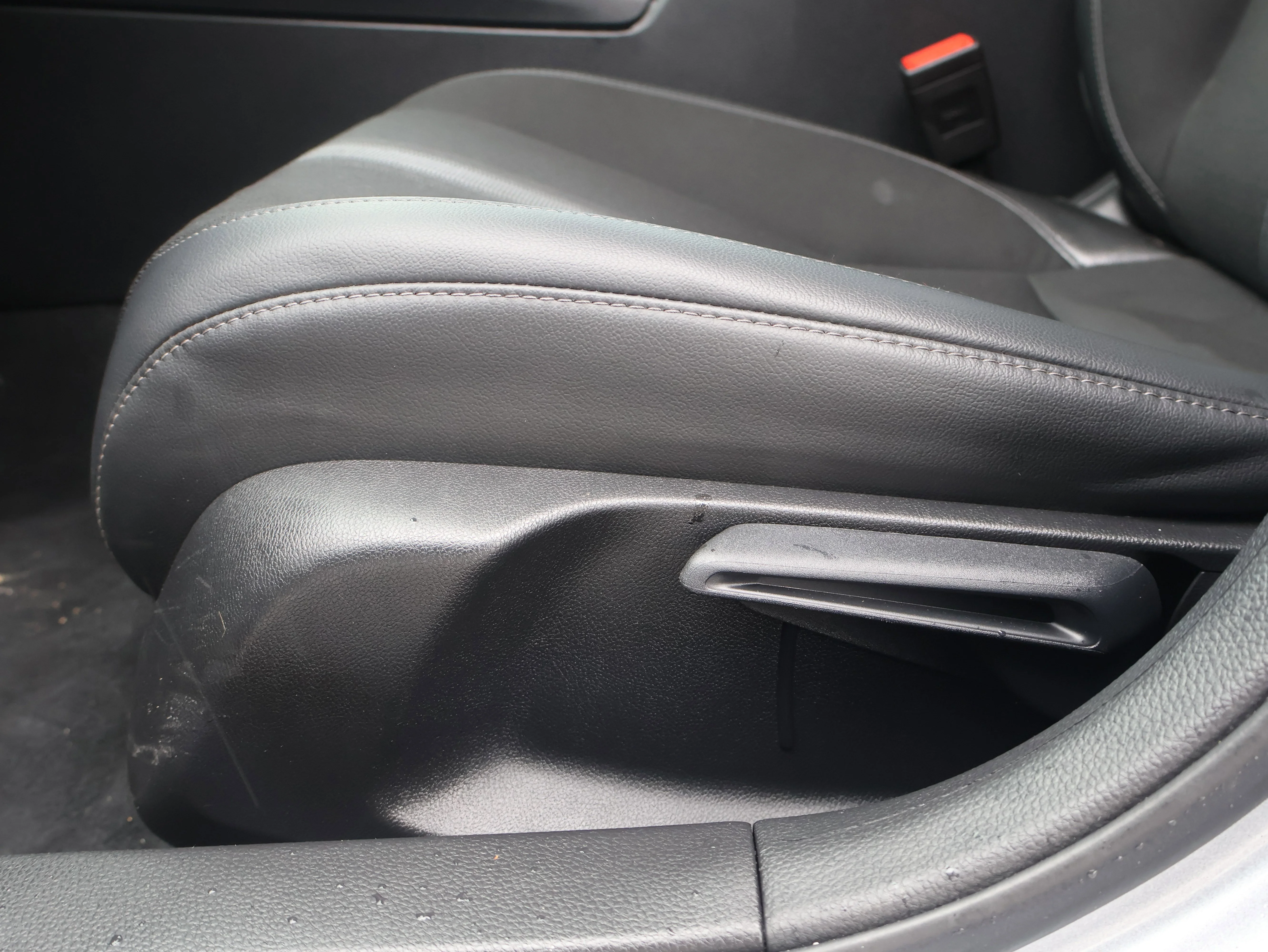 Used 2025 Solar Silver Metallic Honda Sport image 31