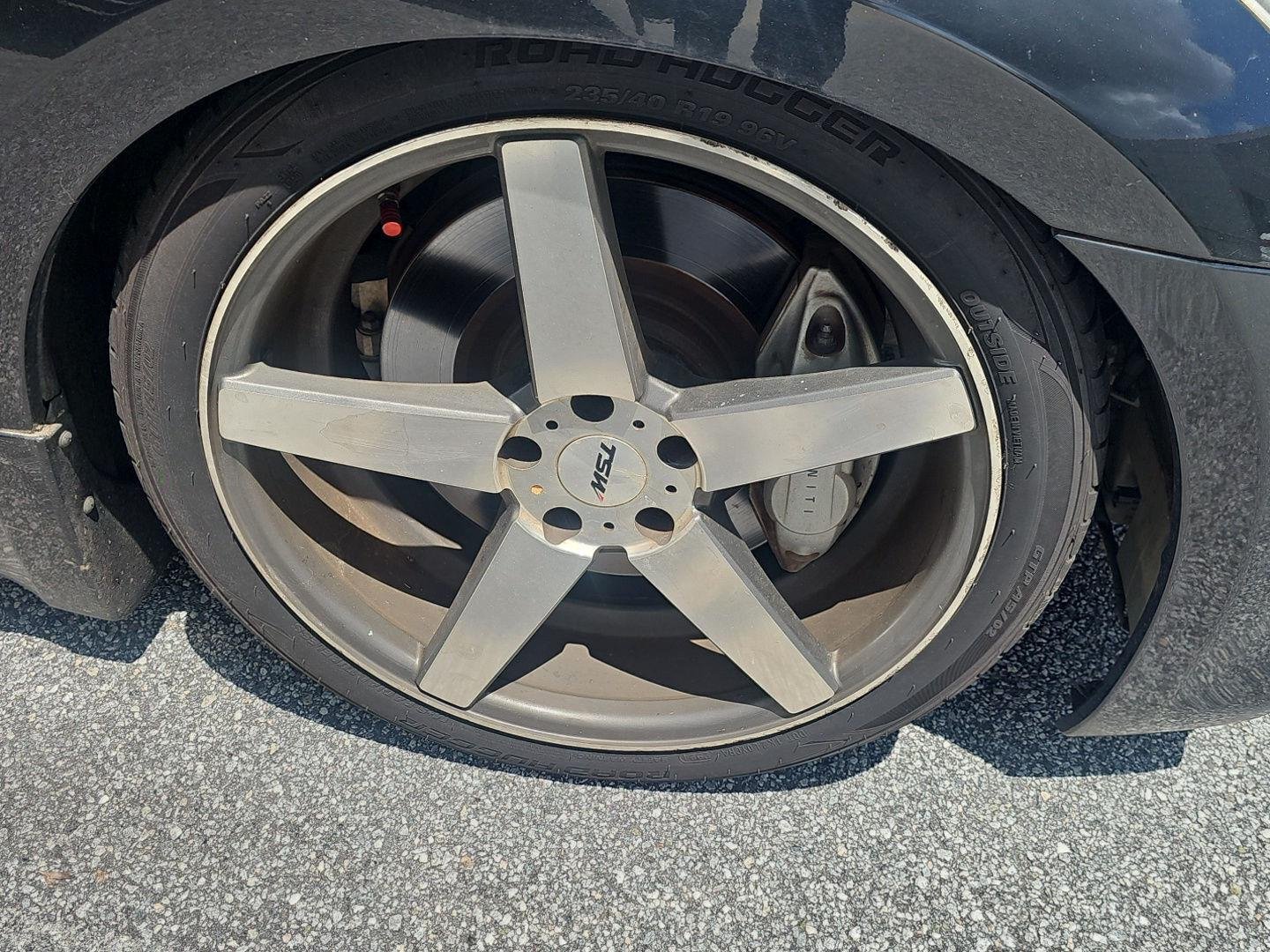 Used 2012 Black Obsidian INFINITI Journey image 5
