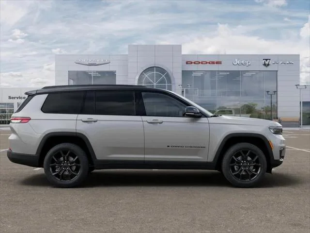 New 2025 Silver Zynith Exterior Paint Jeep Limited image 90