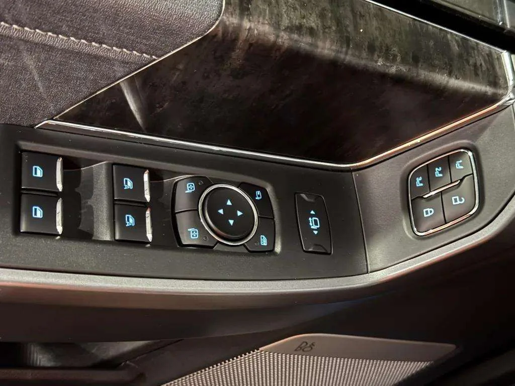 2025 Ford F-250 Super Duty Lariat - Photo 17