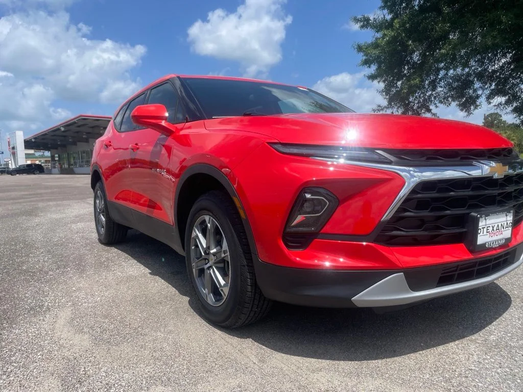 Used 2026 Orange Chevrolet LT image 10