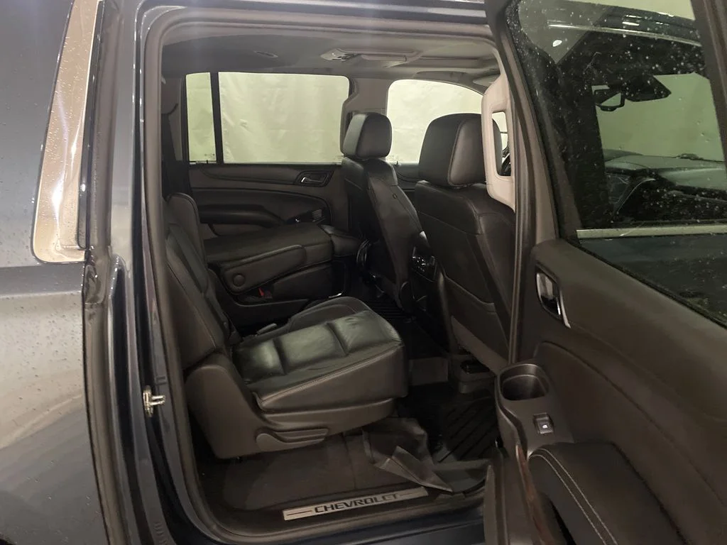 Used 2020 Shadow Gray Metallic Chevrolet LT image 28