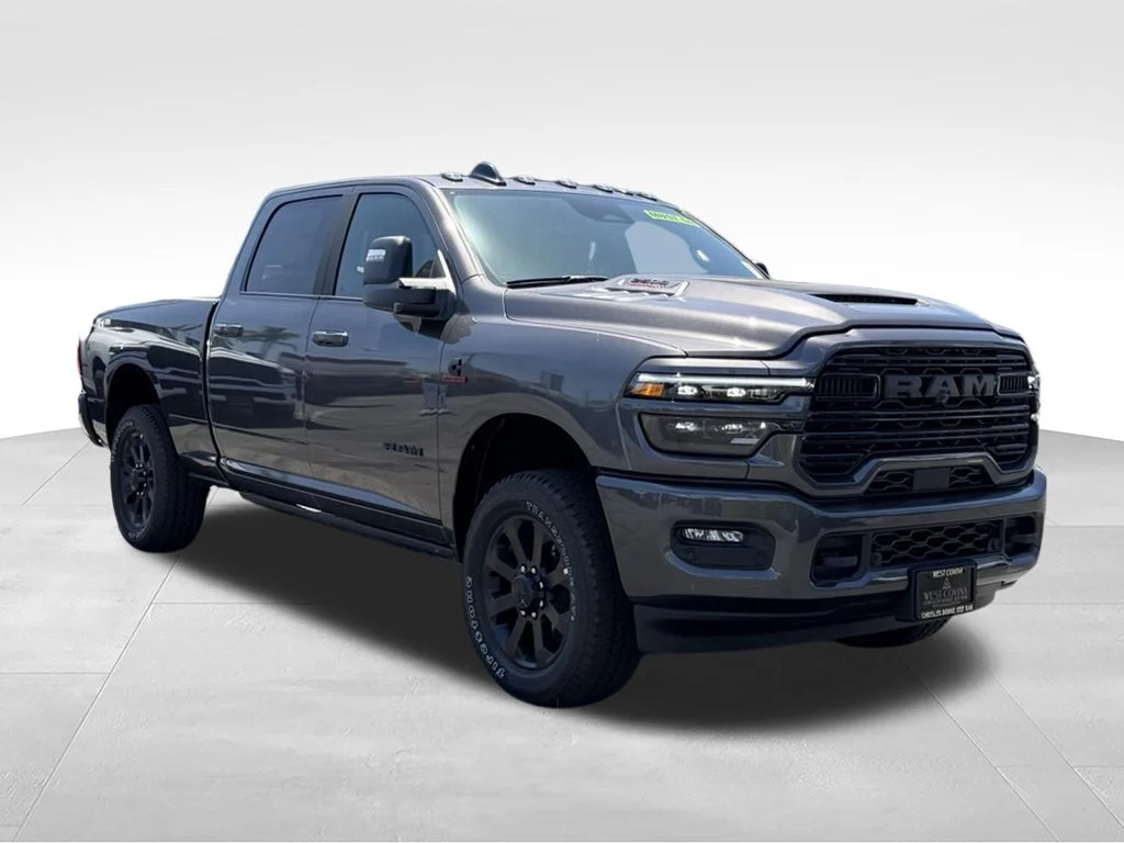 New 2026 Granite Crystal Metallic Clear-Coat Exterior Paint RAM Laramie image 3