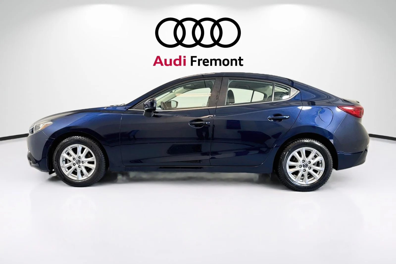 Used 2015 Deep Crystal Blue Mica Mazda i Touring image 1