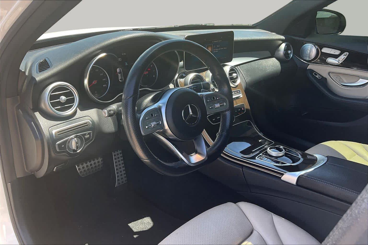 Used 2019 Polar White Mercedes-Benz C 300 image 16