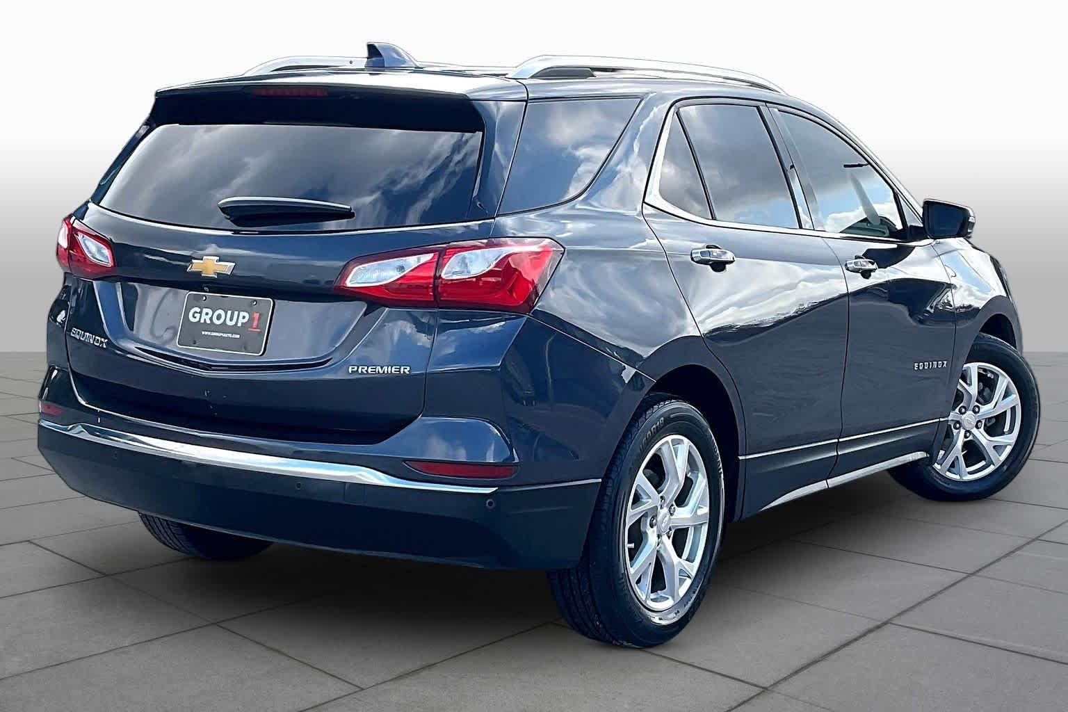 Used 2019 Storm Blue Metallic Chevrolet Premier image 13