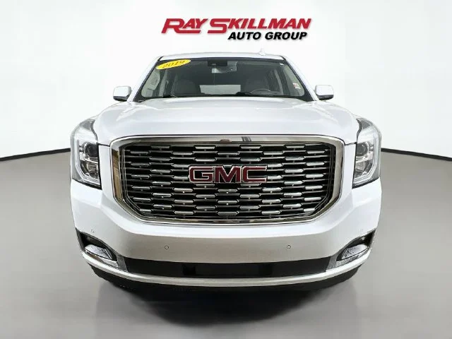 Used 2019 White GMC Denali image 2