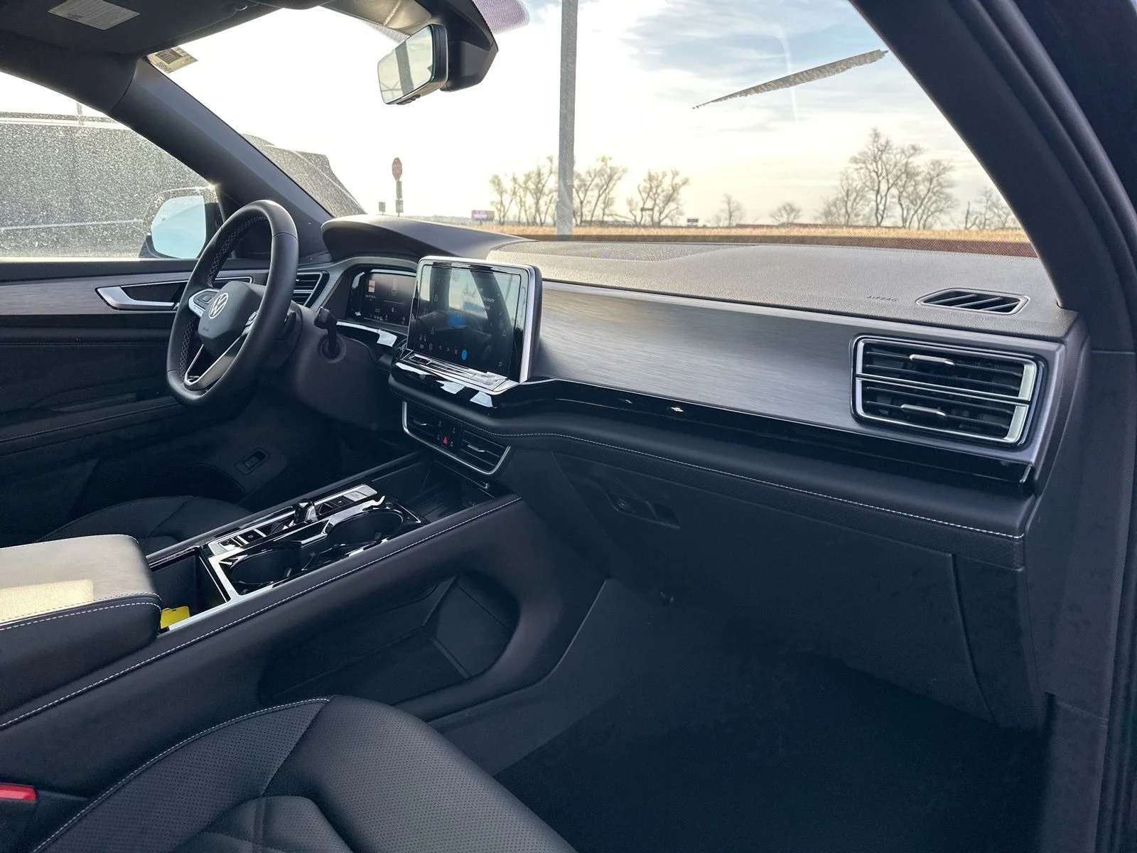 New 2026 Black Volkswagen 2.0T SE w/Technology image 35