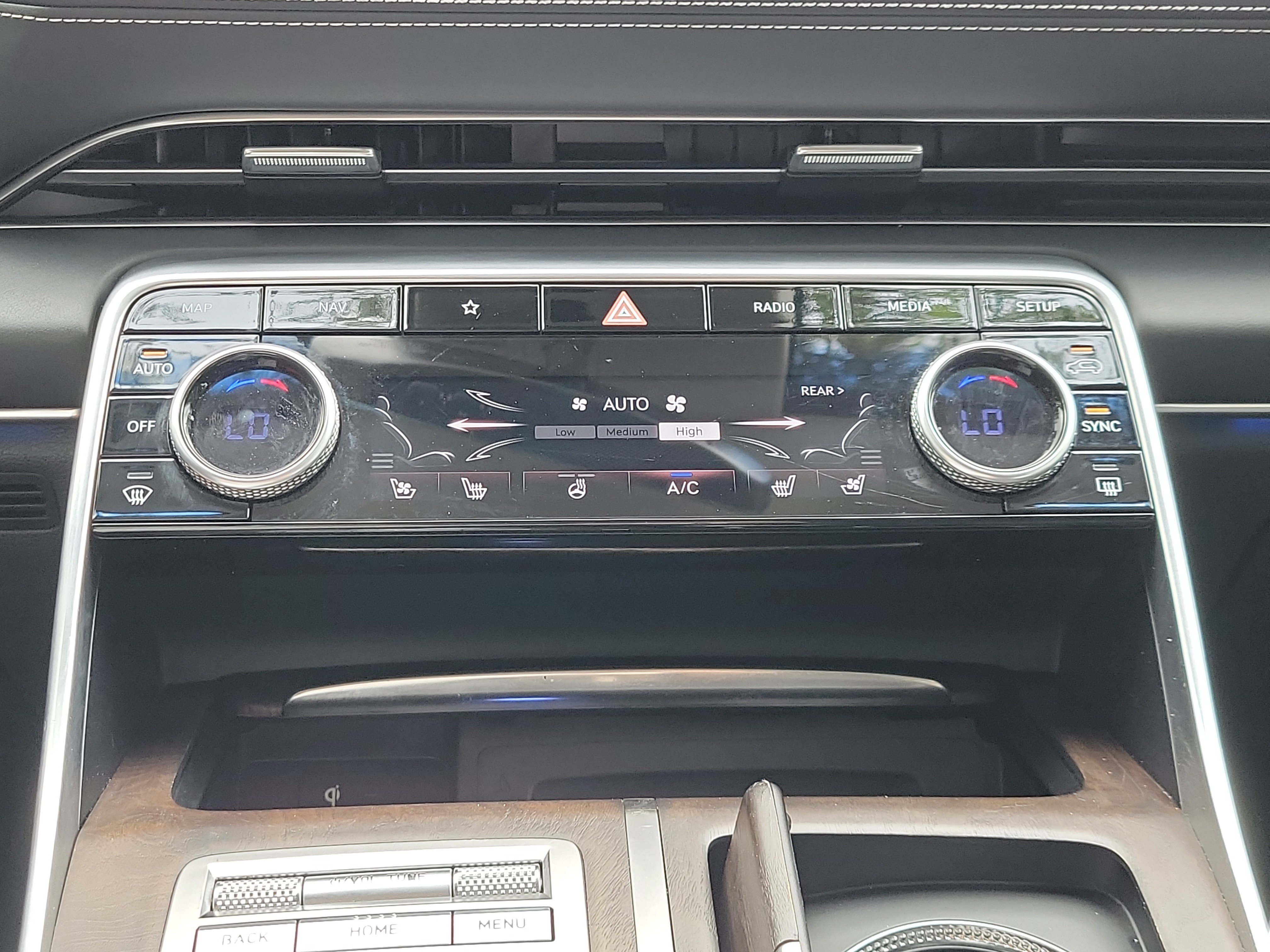 Used 2021 Himalayan Gray Genesis 3.5T image 32