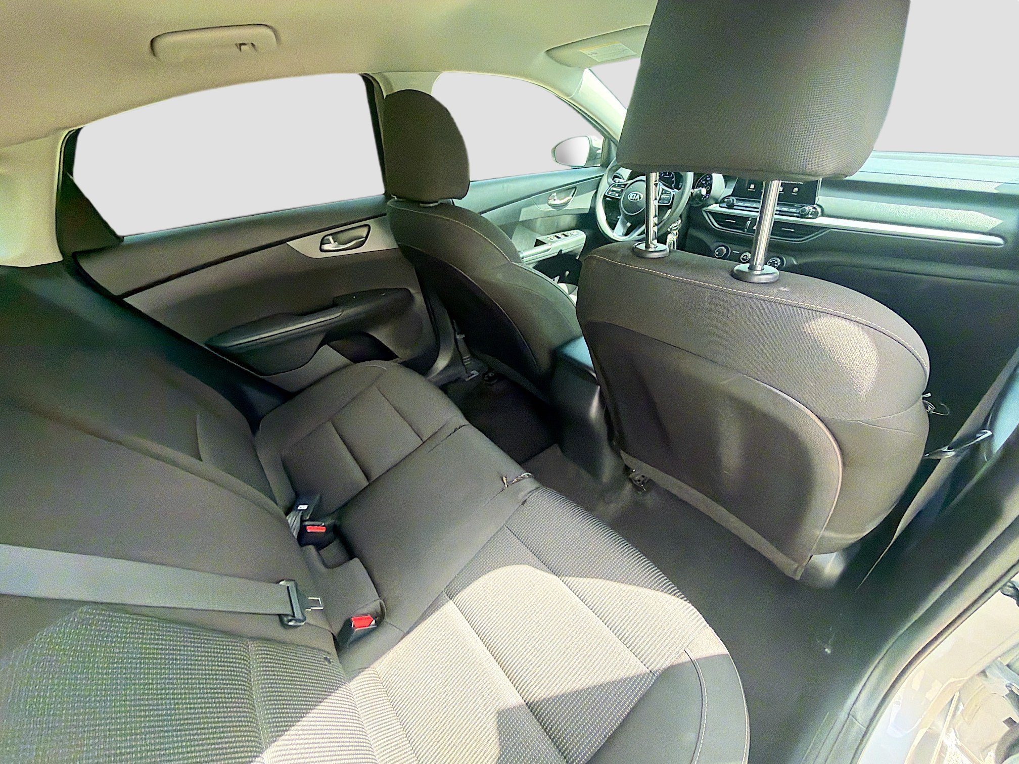 Used 2021 Silky Silver Kia LXS image 26