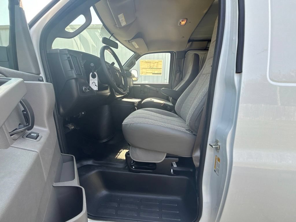 2026 GMC Savana Cargo Work Van - Photo 11