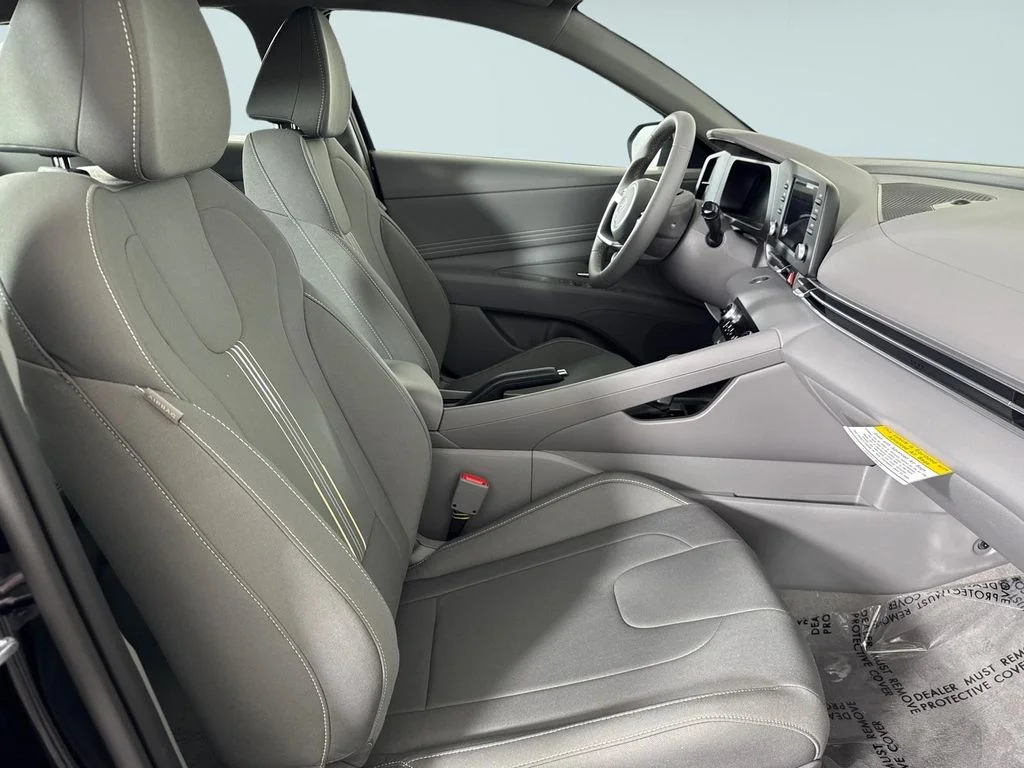 New 2026 Black Hyundai SEL Sport image 8