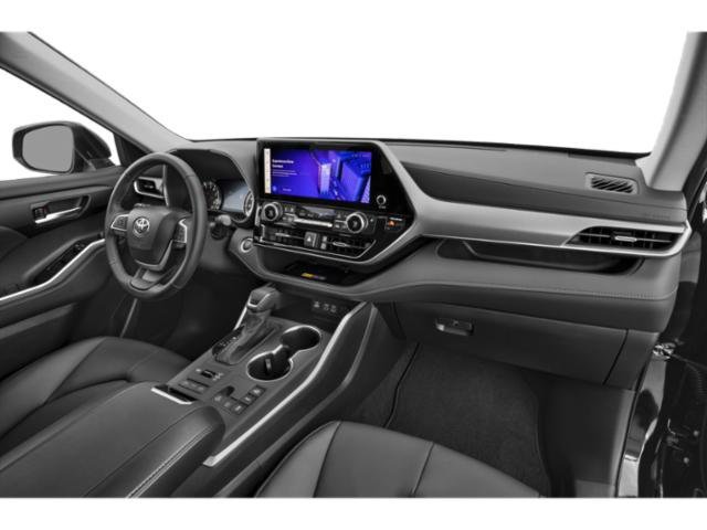 Used 2026 Pearl Toyota XLE image 15
