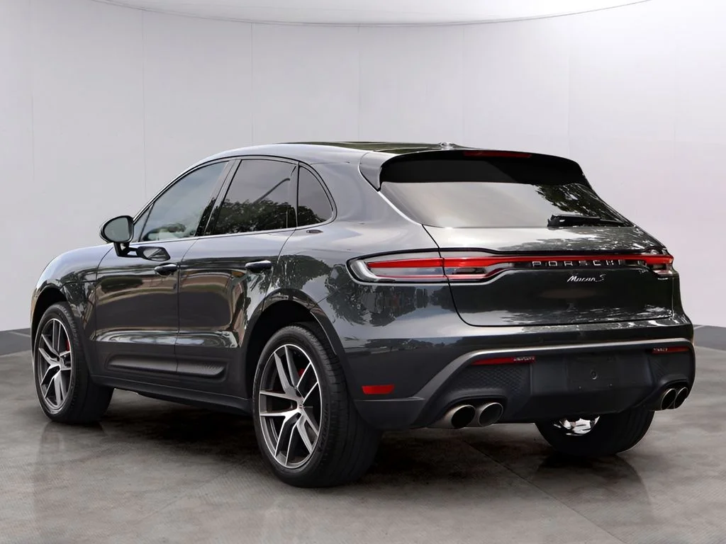 Used 2023  Porsche S image 3