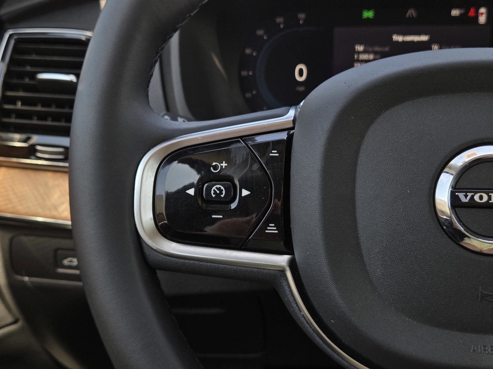 Used 2023 Platinum Gray Metallic Volvo Plus image 15