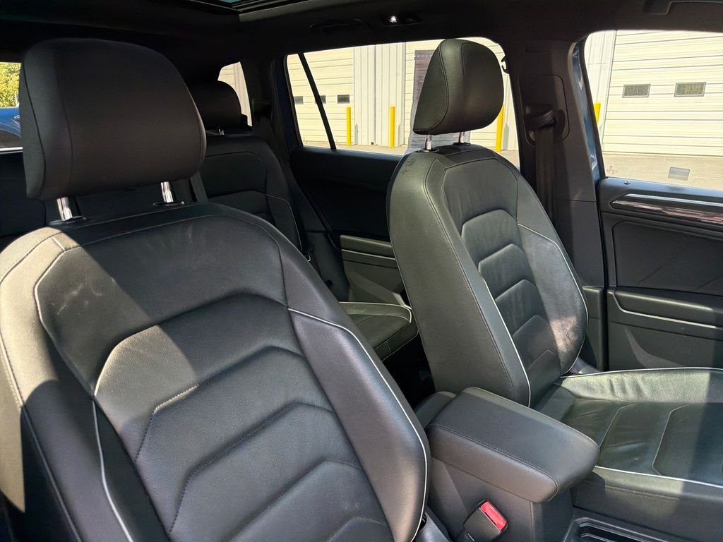 Used 2020 Blue Volkswagen 2.0T SEL Premium R-Line image 31