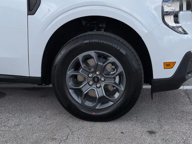 New 2026 Oxford White Ford XLT image 11