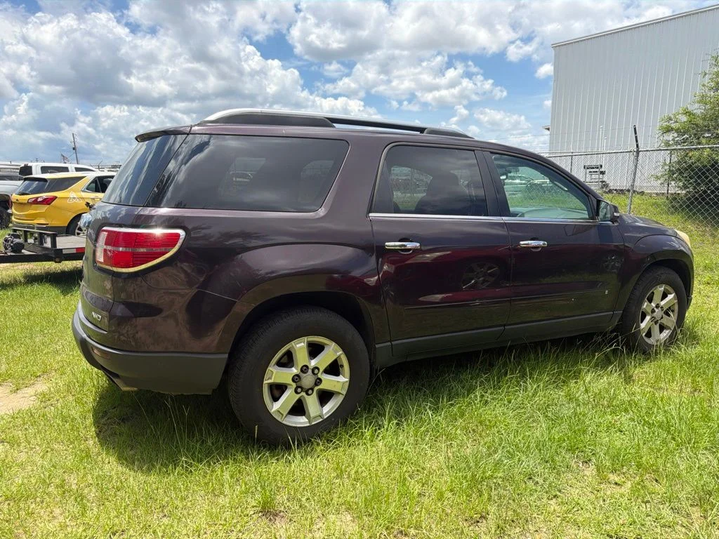 Used 2008 Red Saturn XR image 8