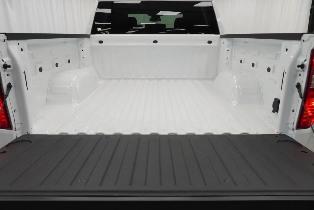 New 2026 Summit White Chevrolet Custom image 24