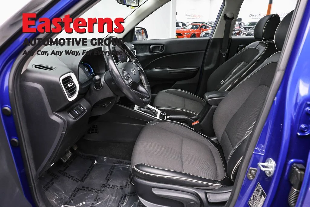 Used 2023 Blue Hyundai Limited image 14