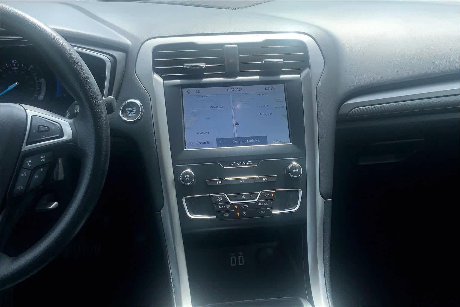 Pre-Owned 2020 Ford Fusion Hybrid SE