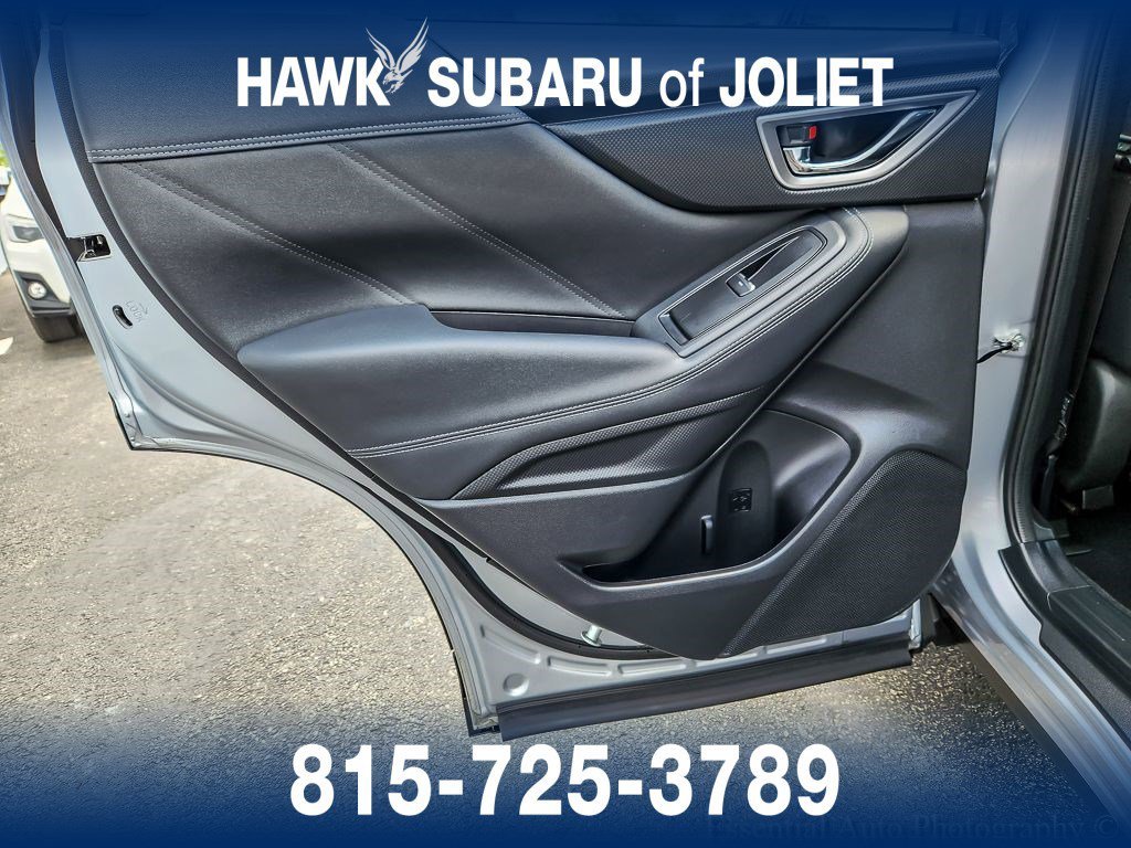 Used 2020 Ice Silver Metallic Subaru Limited image 19