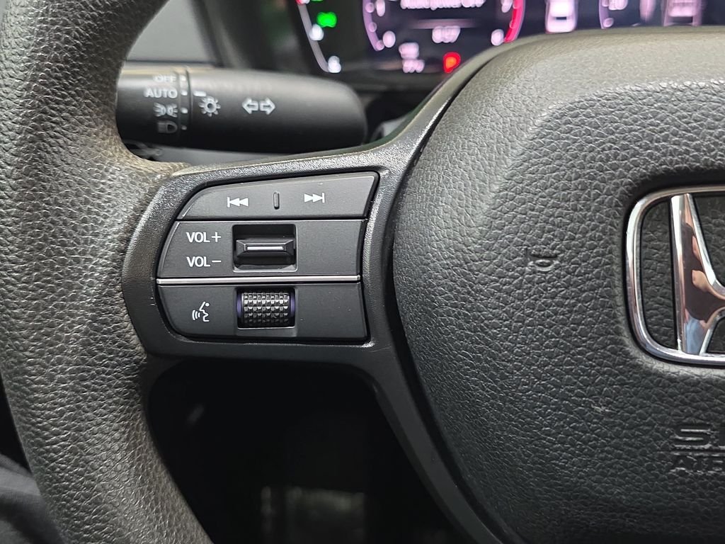 Used 2023 White Honda LX image 16