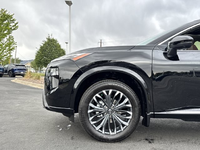 New 2026 Black Nissan Platinum image 9