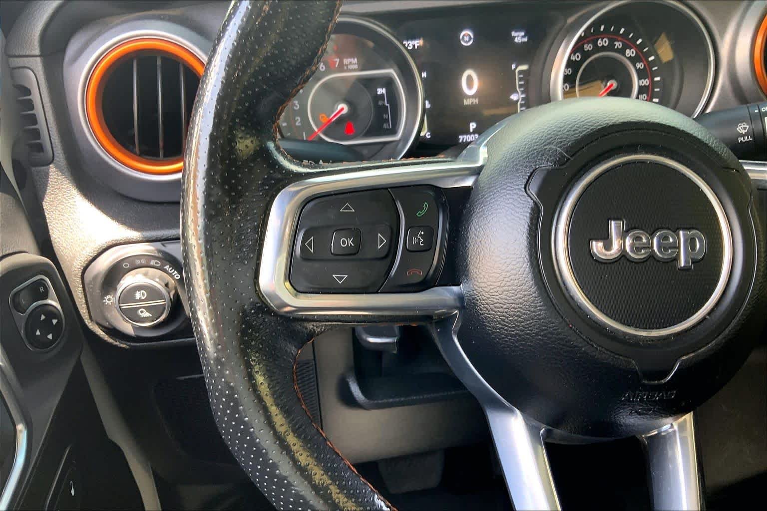 Used 2021 Bright White Clearcoat Jeep Mojave image 24