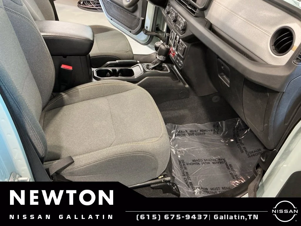 Used 2024 Earl Clearcoat Jeep Willys 4xe image 21