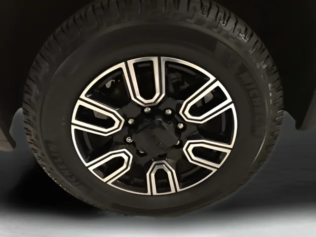 Used 2020 Blue GMC AT4 image 9