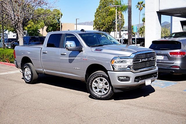 Used 2024 Silver Ram Laramie image 2