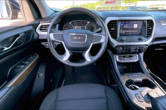 2023 GMC Acadia SLE - Photo 8
