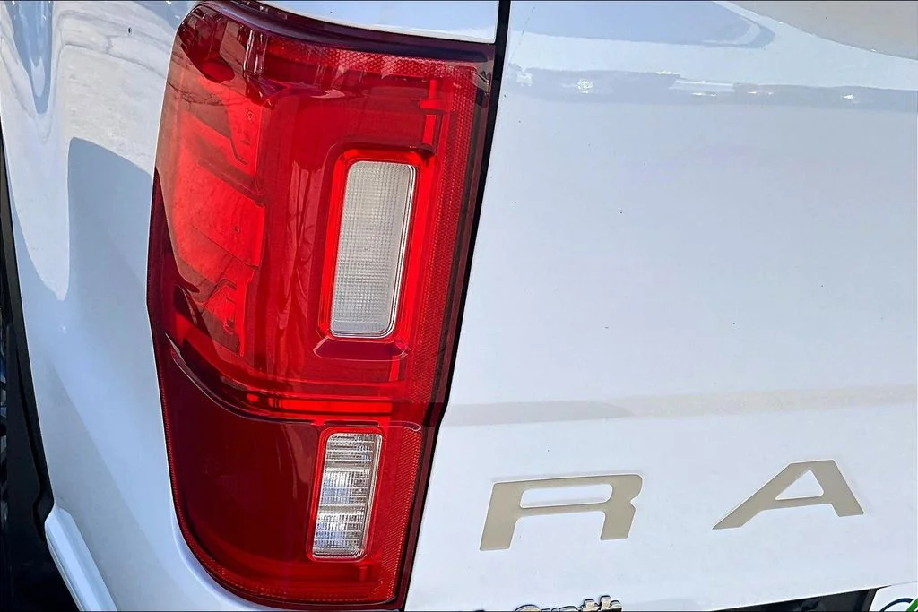 Used 2021 White Ford XLT image 24