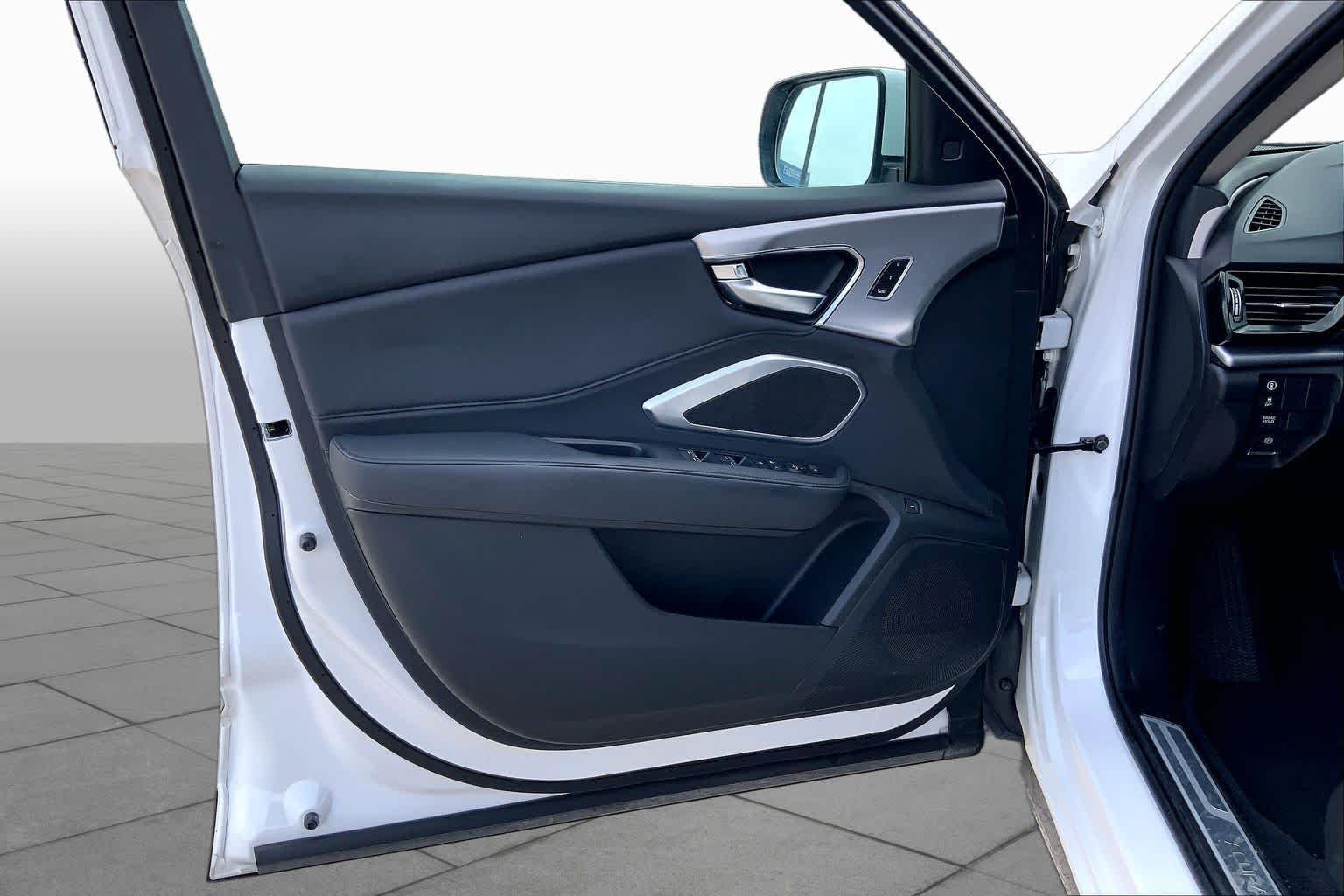 Used 2023 Platinum White Pearl Acura  image 22