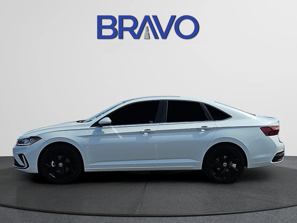 Used 2026 White Volkswagen SE image 2