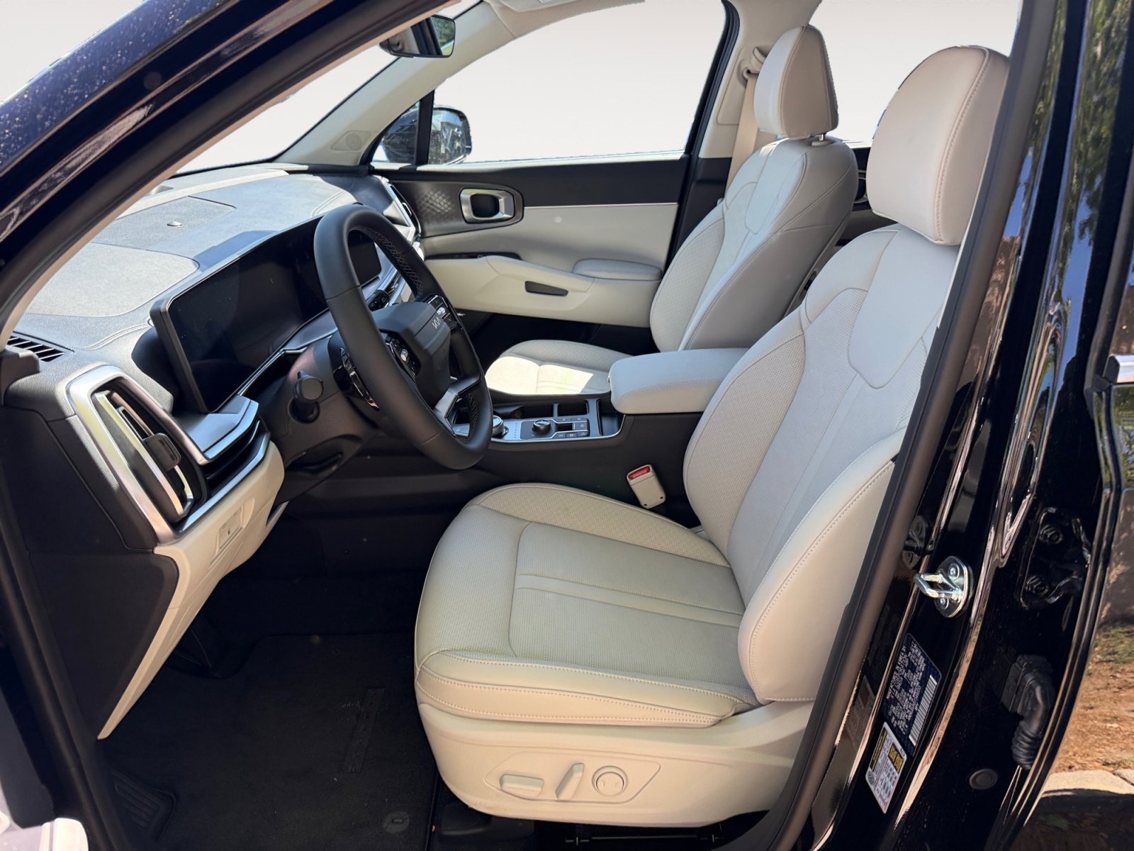 New 2026 Aurora Black Pearl Kia EX AWD image 10