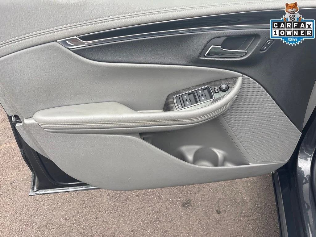 Used 2015 Gray Chevrolet LT image 12