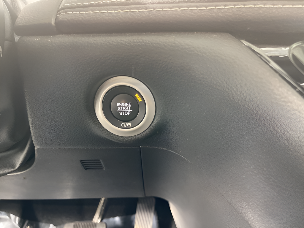 Used 2023 Bright White Clearcoat Chrysler Touring image 14