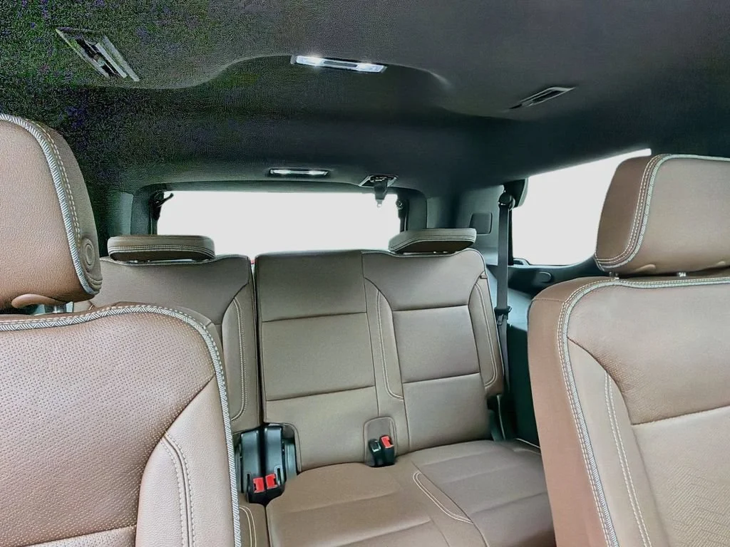 Used 2021 EMPIRE BEIGE METALLIC Chevrolet High Country image 29