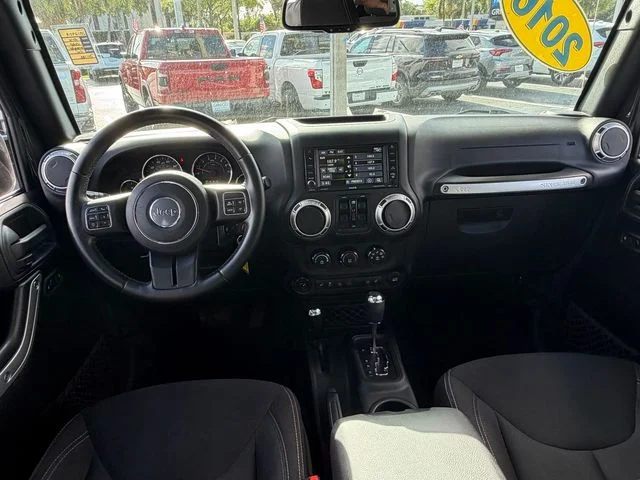 Used 2016 Gray Jeep Unlimited Sahara image 11