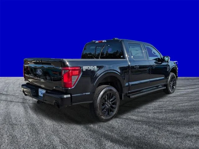 New 2026 Agate Black Metallic Ford XLT image 4