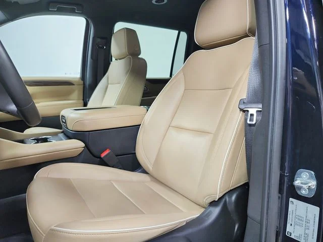 Used 2023 Blue Chevrolet Premier image 10