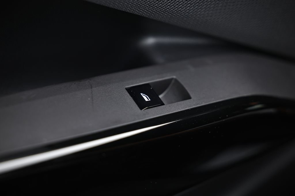 New 2026 Dark Graphite Metallic BMW 30 xDrive image 23