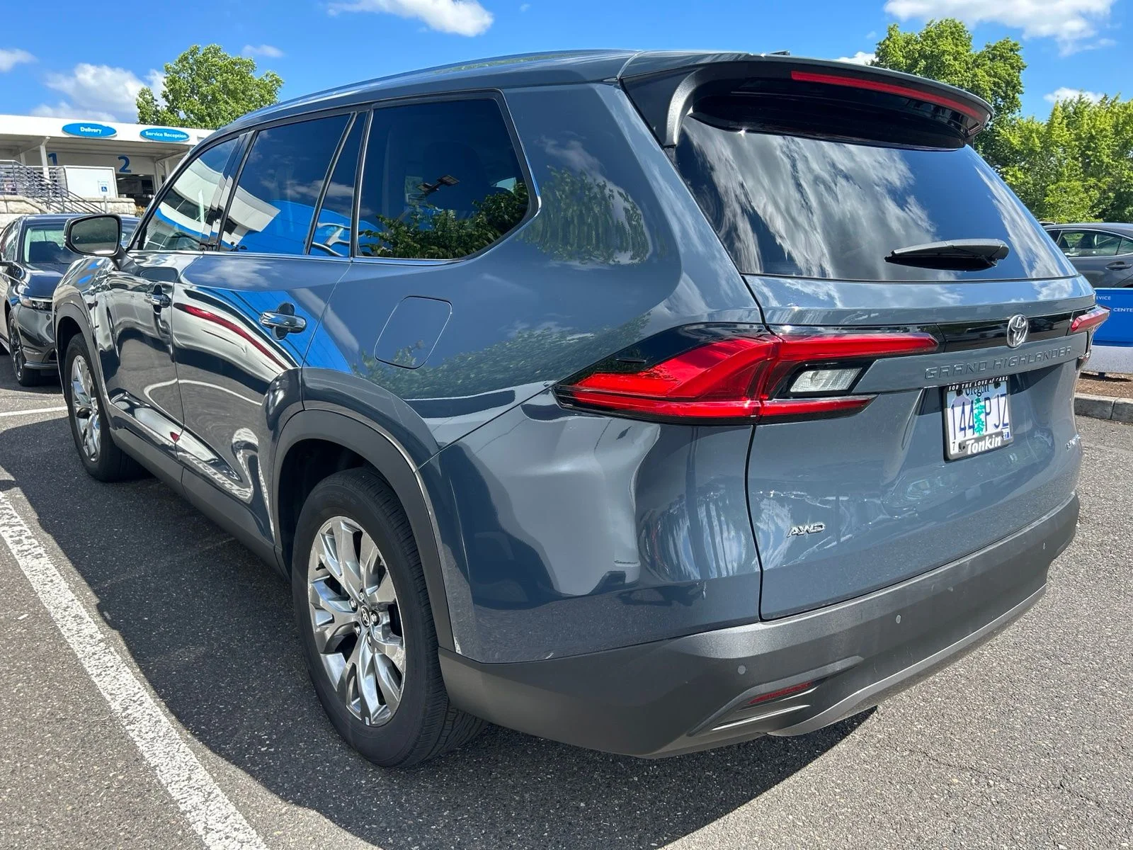 Used 2024 Cloud Toyota Limited image 7