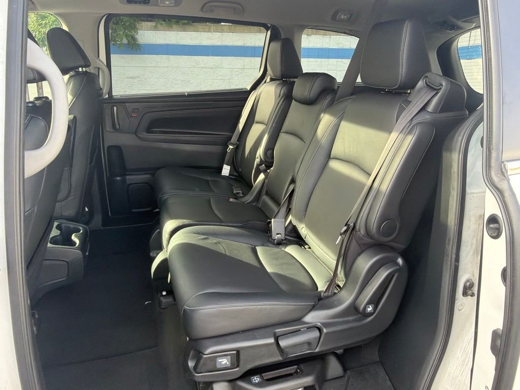 Certified Used 2024 Platinum White Pearl Honda Touring image 21