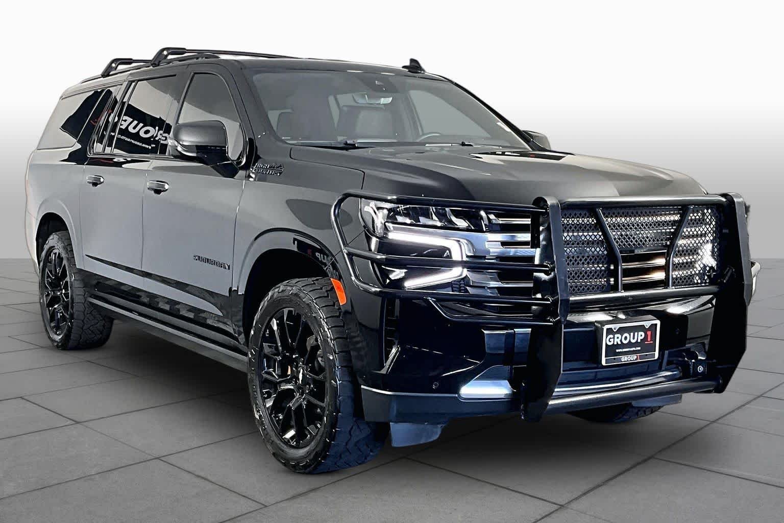 Used 2023 Black Chevrolet High Country image 3